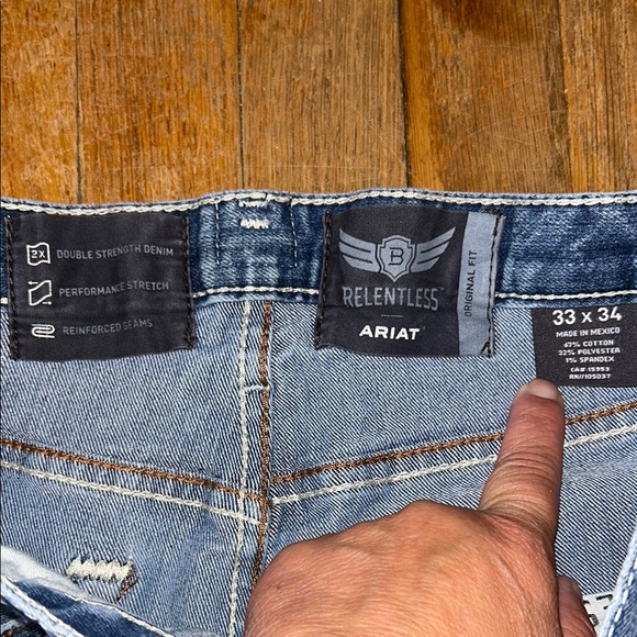 Ariat Relentless Jeans 33x34‎ stains - Picture 11 of 15